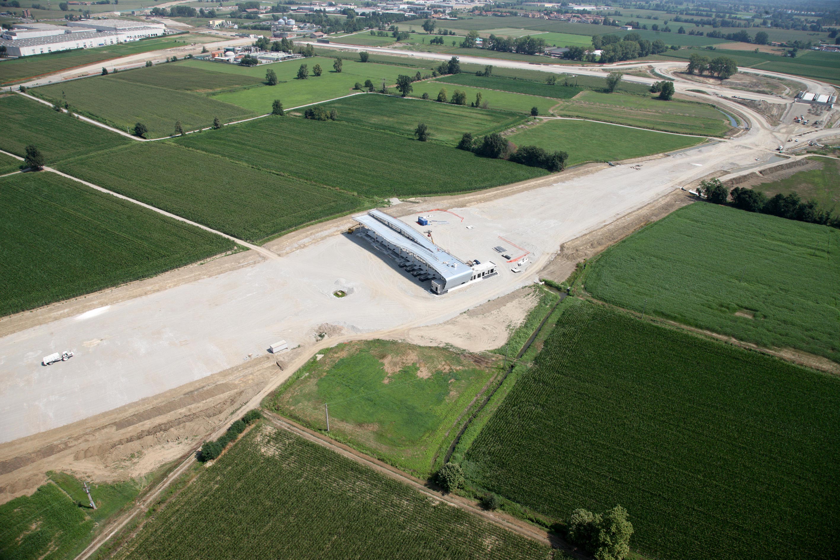 Teem e Brebemi  sbeffeggiano gli agricoltori da anni senza terra né indennizzi